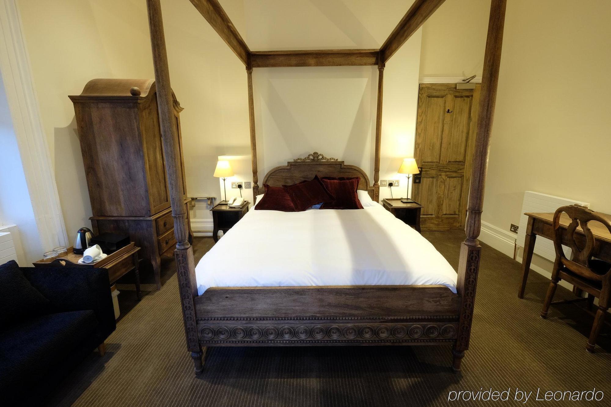 Cotswold Grange Bed & Breakfast Cheltenham Luaran gambar A room at the hotel