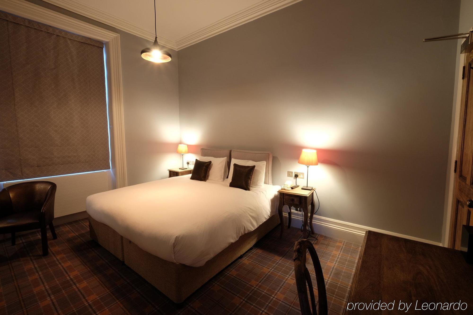 Cotswold Grange Bed & Breakfast Cheltenham Luaran gambar A room at the hotel