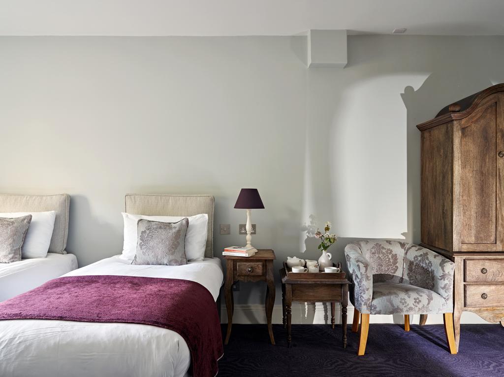 Cotswold Grange Bed & Breakfast Cheltenham Luaran gambar A room at the hotel