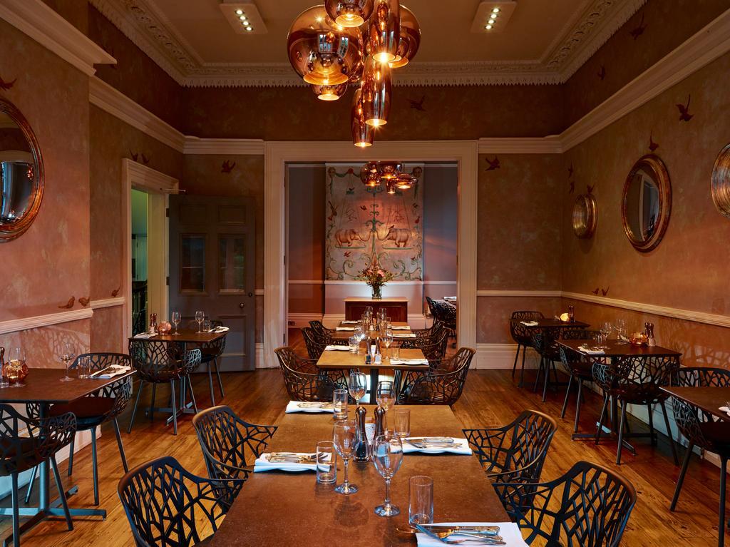 Cotswold Grange Bed & Breakfast Cheltenham Luaran gambar The interior of the restaurant