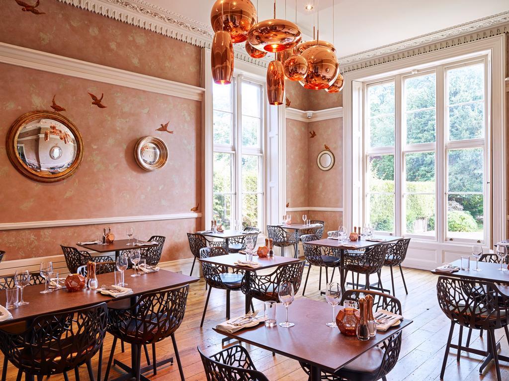 Cotswold Grange Bed & Breakfast Cheltenham Luaran gambar The restaurant at The Old parsonage
