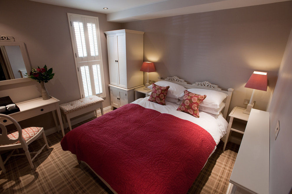 Cotswold Grange Bed & Breakfast Cheltenham Luaran gambar A bedroom