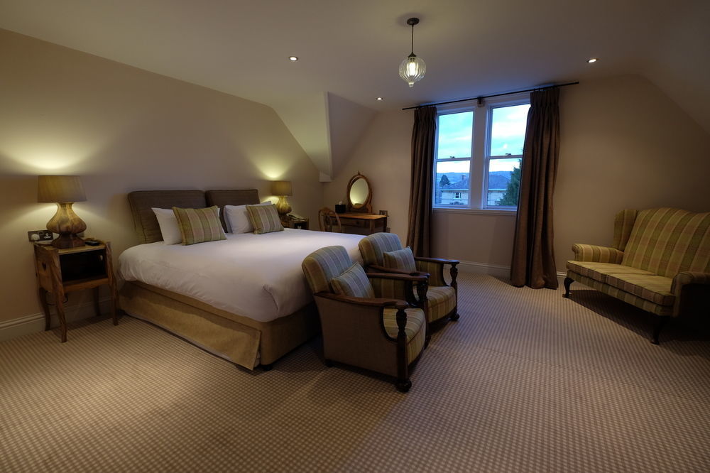 Cotswold Grange Bed & Breakfast Cheltenham Luaran gambar A bedroom at the hotel