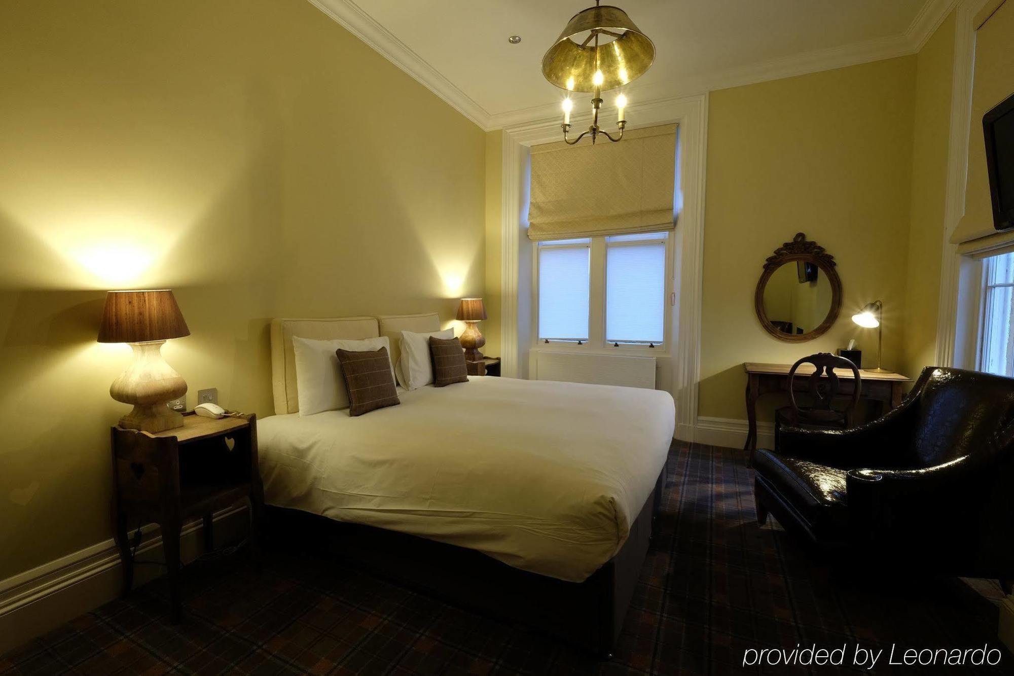 Cotswold Grange Bed & Breakfast Cheltenham Luaran gambar A room at the hotel